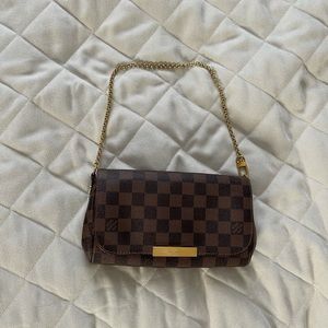 Louis Vuitton Damier Ebene Favorite pm